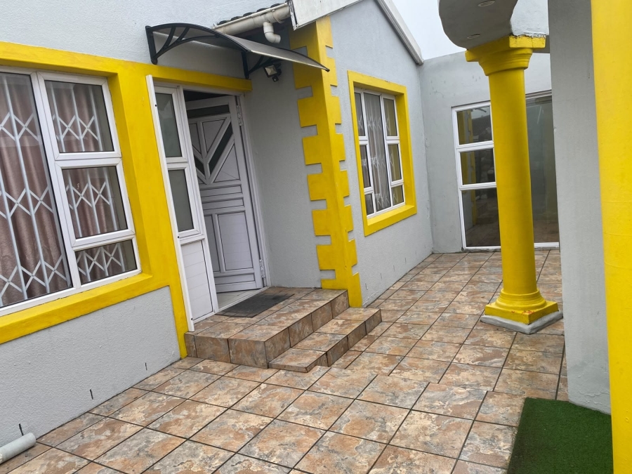 3 Bedroom Property for Sale in Philippi Western Cape